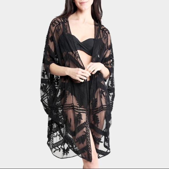 Ponchos/Coverups - Picture 3 of 8